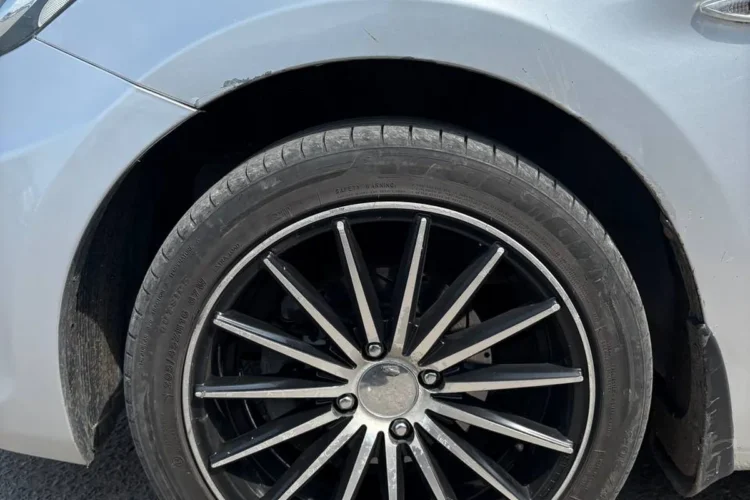Переднее колесо Hyundai Solaris 1 с шиной 205/45 R16
