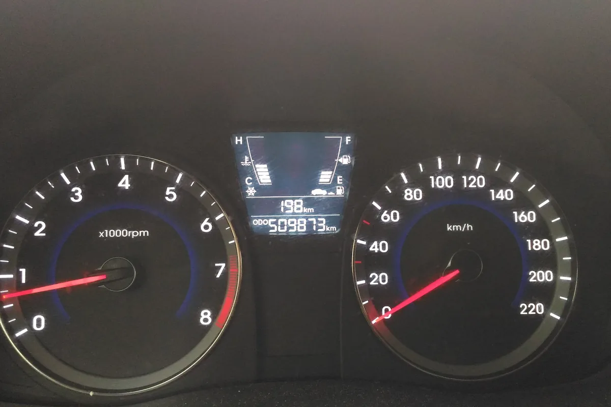 Приборная панель Hyundai Solaris 1 с пробегом 509 873 км