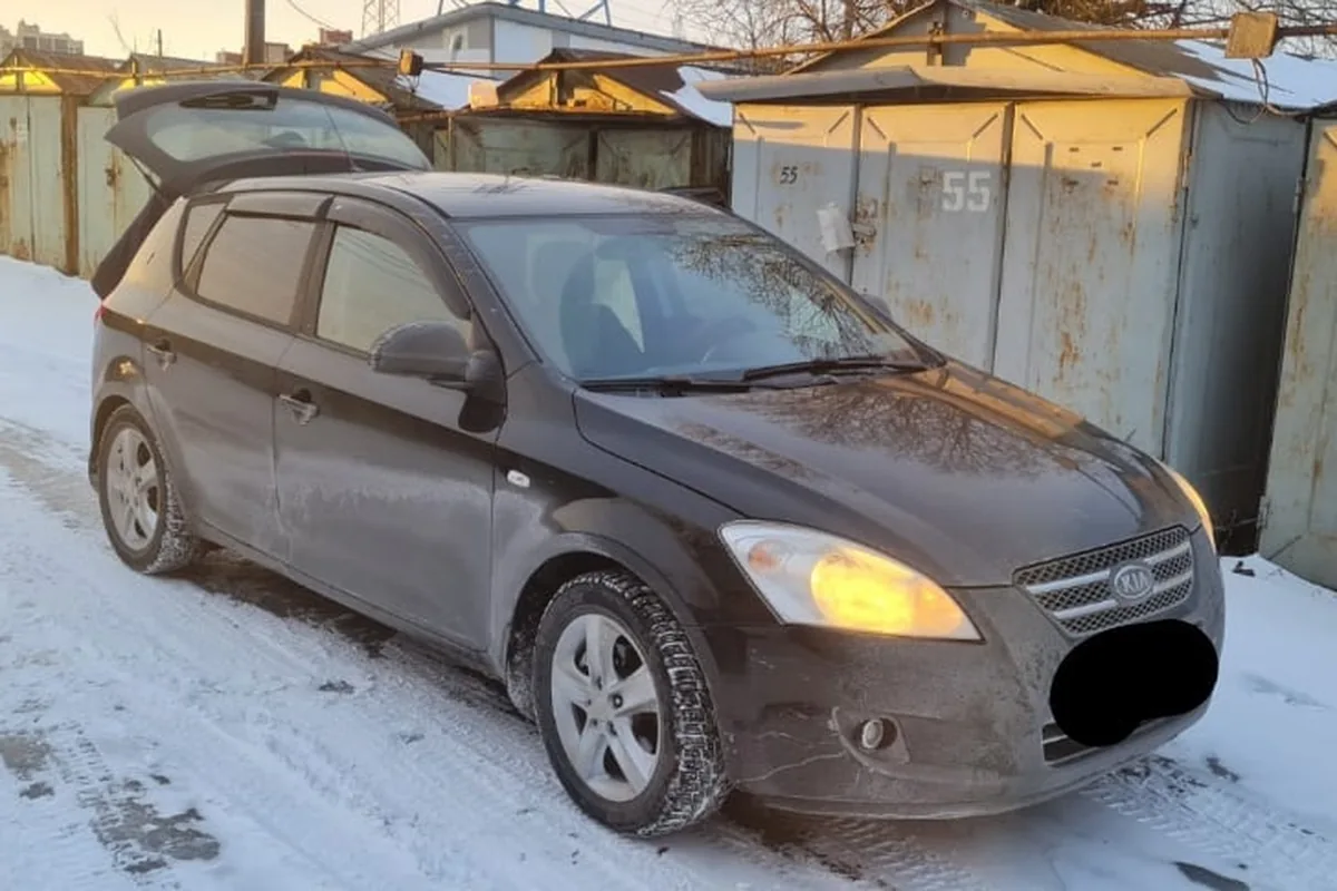 Kia Ceed ED 2009 года, который глохнет после запуска