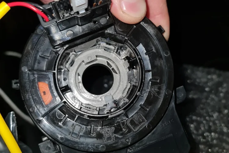Новый подрулевой шлейф для Kia Ceed JD с круизом