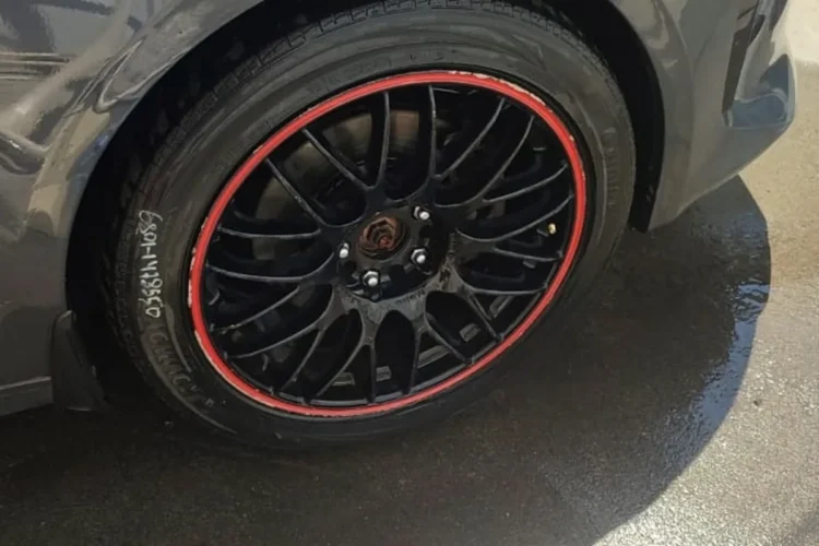 Колесо R18 с шиной 235/45 на Kia Ceed CD
