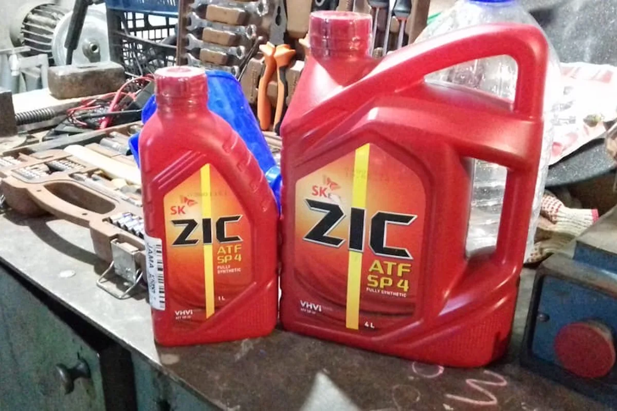 Масло ZIC ATF SP4 для автомата Kia Ceed JD на верстаке