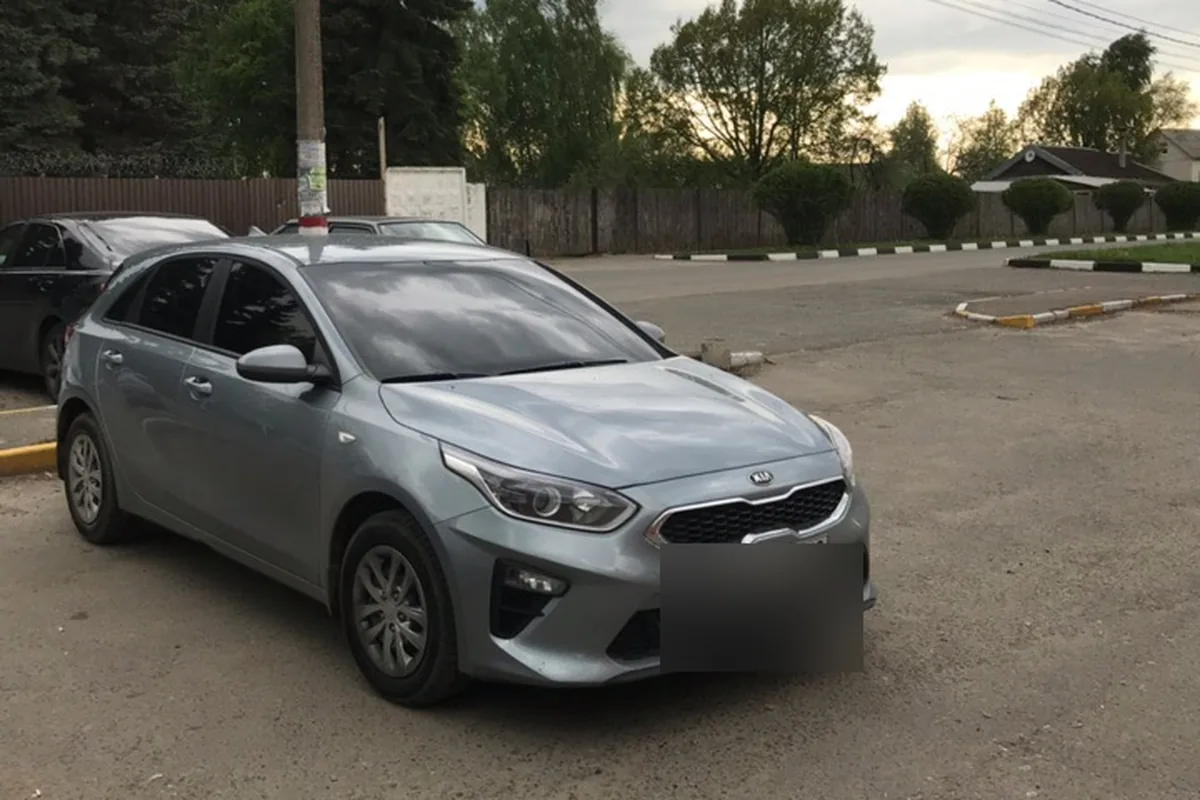 Kia Ceed CD хэтчбек с ударом при трогании с места