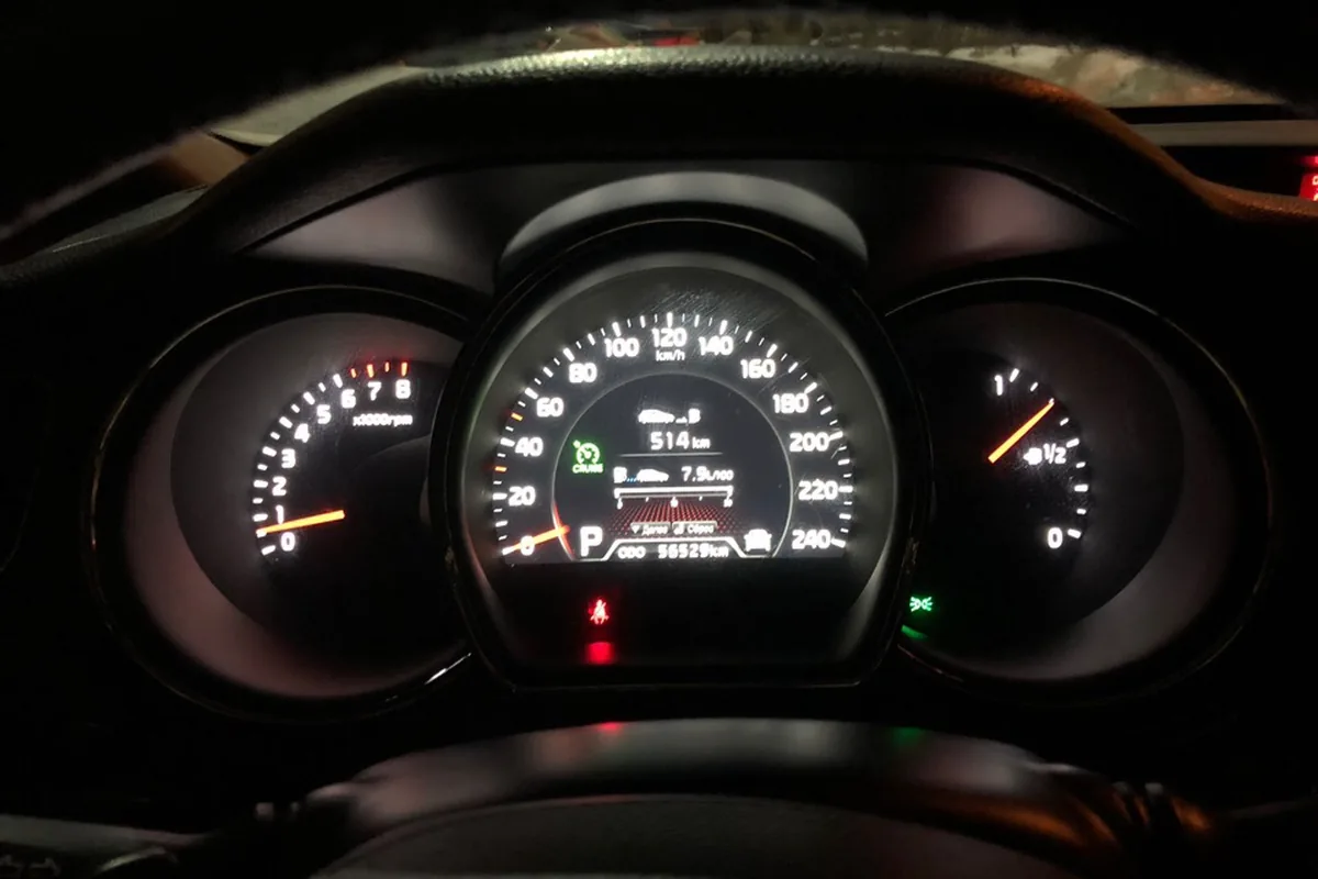 Приборная панель Kia Ceed JD ночью