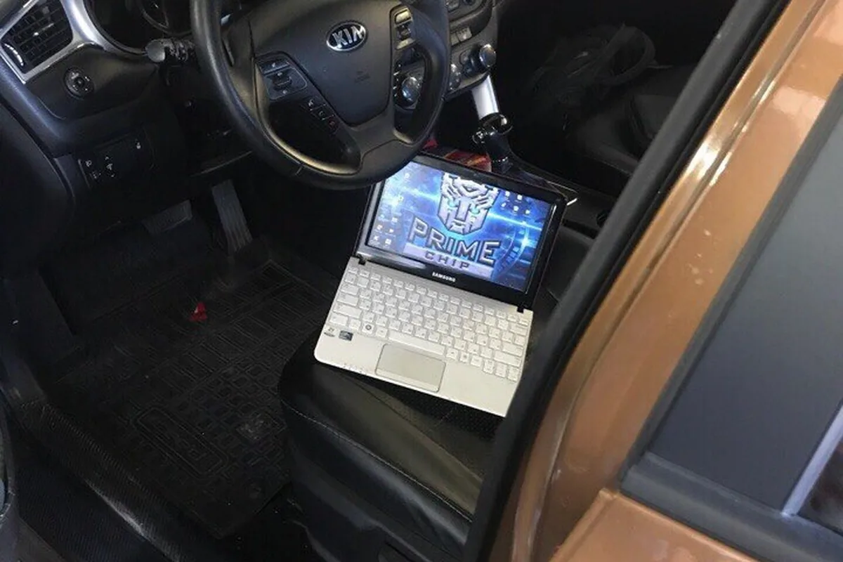 Прошивка блока управления Kia Ceed JD с ноутбука