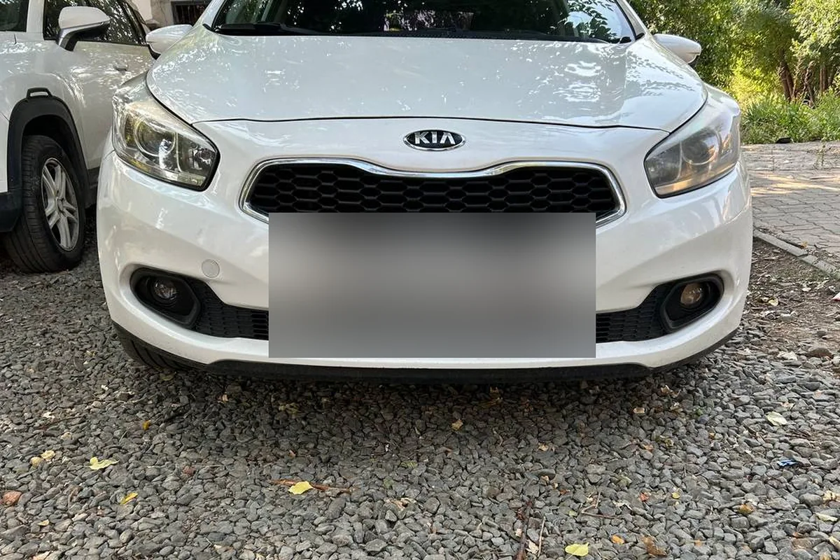 Kia Ceed JD с лазерными противотуманками в бампере