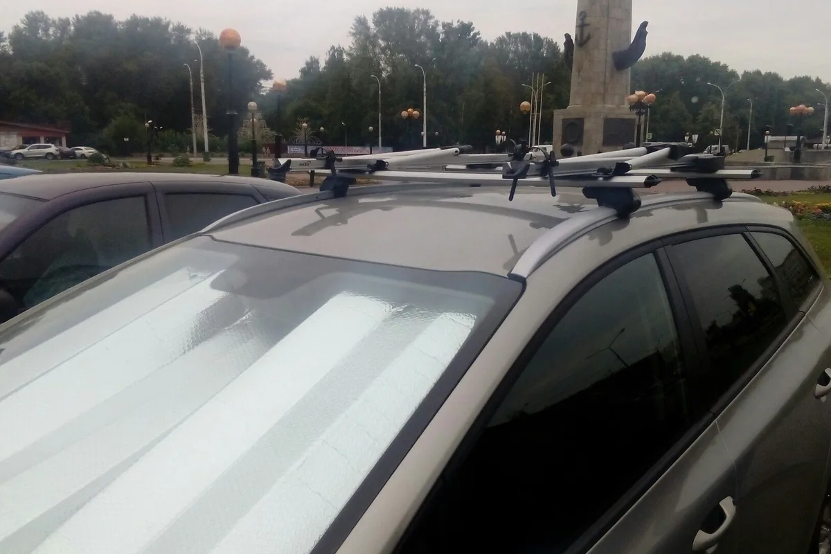 Багажник на крыше Kia Ceed с велокреплениями