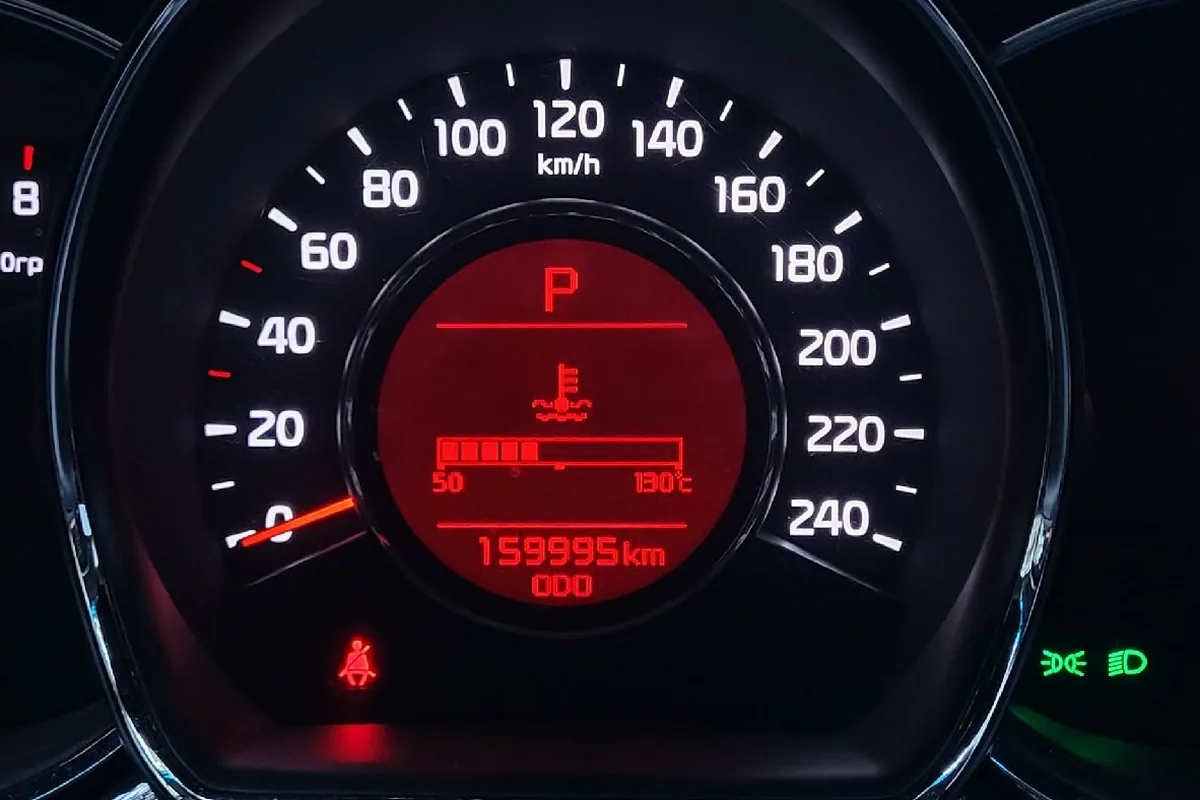 Приборная панель Kia Ceed JD на пробеге 160 тыс. км