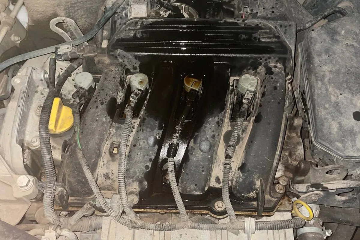Масло на моторе K4M Lada Largus после пробега по снегу