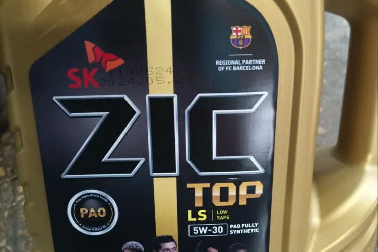 Канистра масла ZIC Top LS 5W-30 для Lada Largus