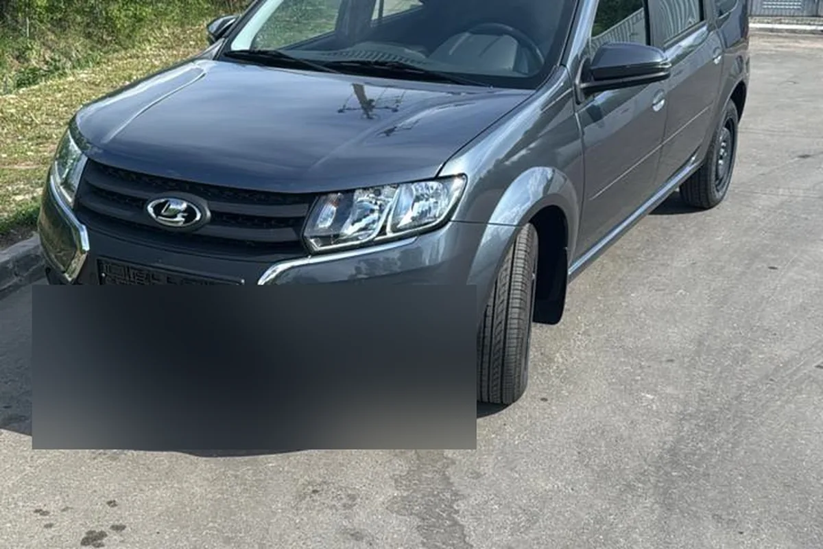 Новый Lada Largus 2025 года