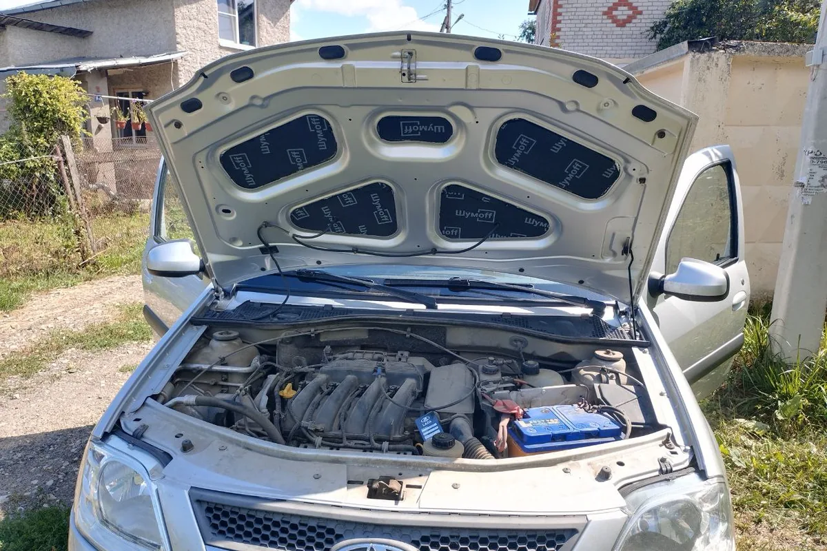 Шумоизоляция капота Lada Largus