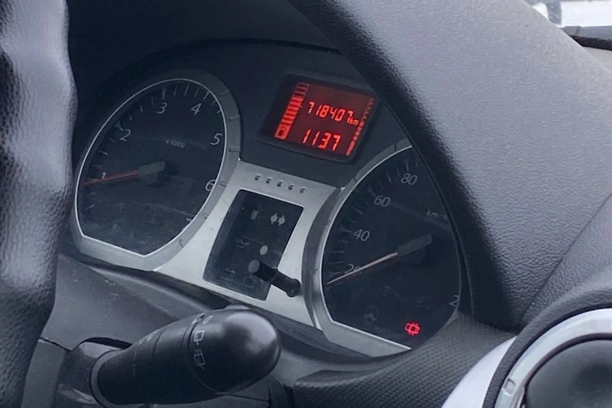 Приборка Lada Largus 2019 года, работающего в такси