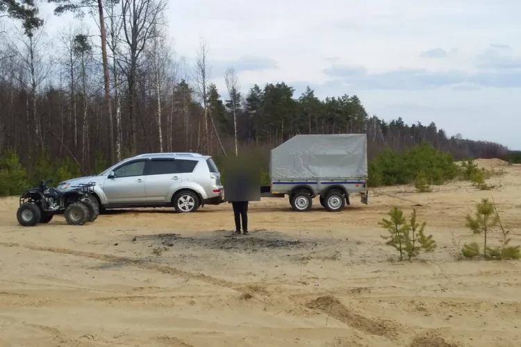 Mitsubishi Outlander XL на 16-дюймовых колёсах 215/65