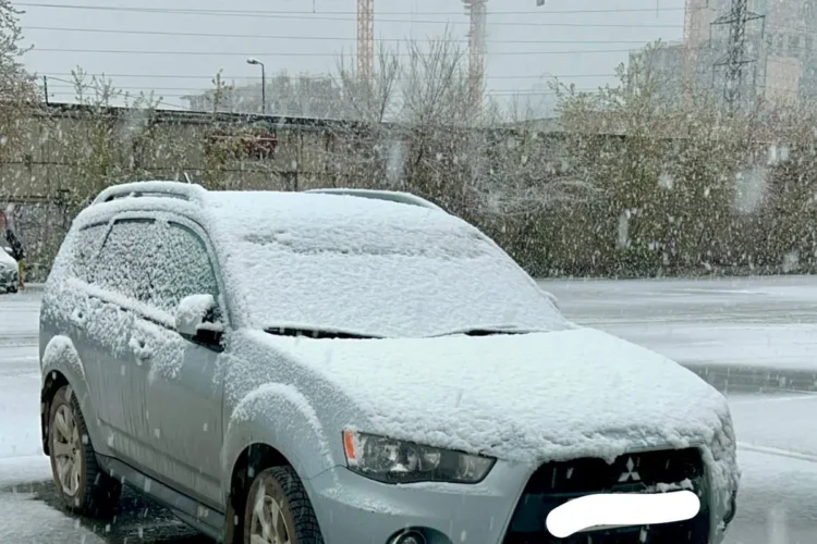 Mitsubishi Outlander XL под снегом