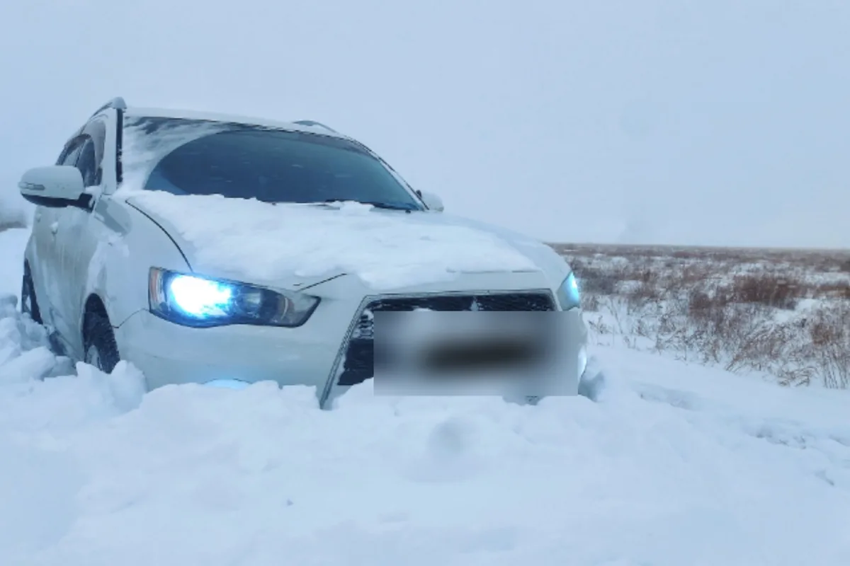 Рестайлинговый Mitsubishi Outlander XL в снегу