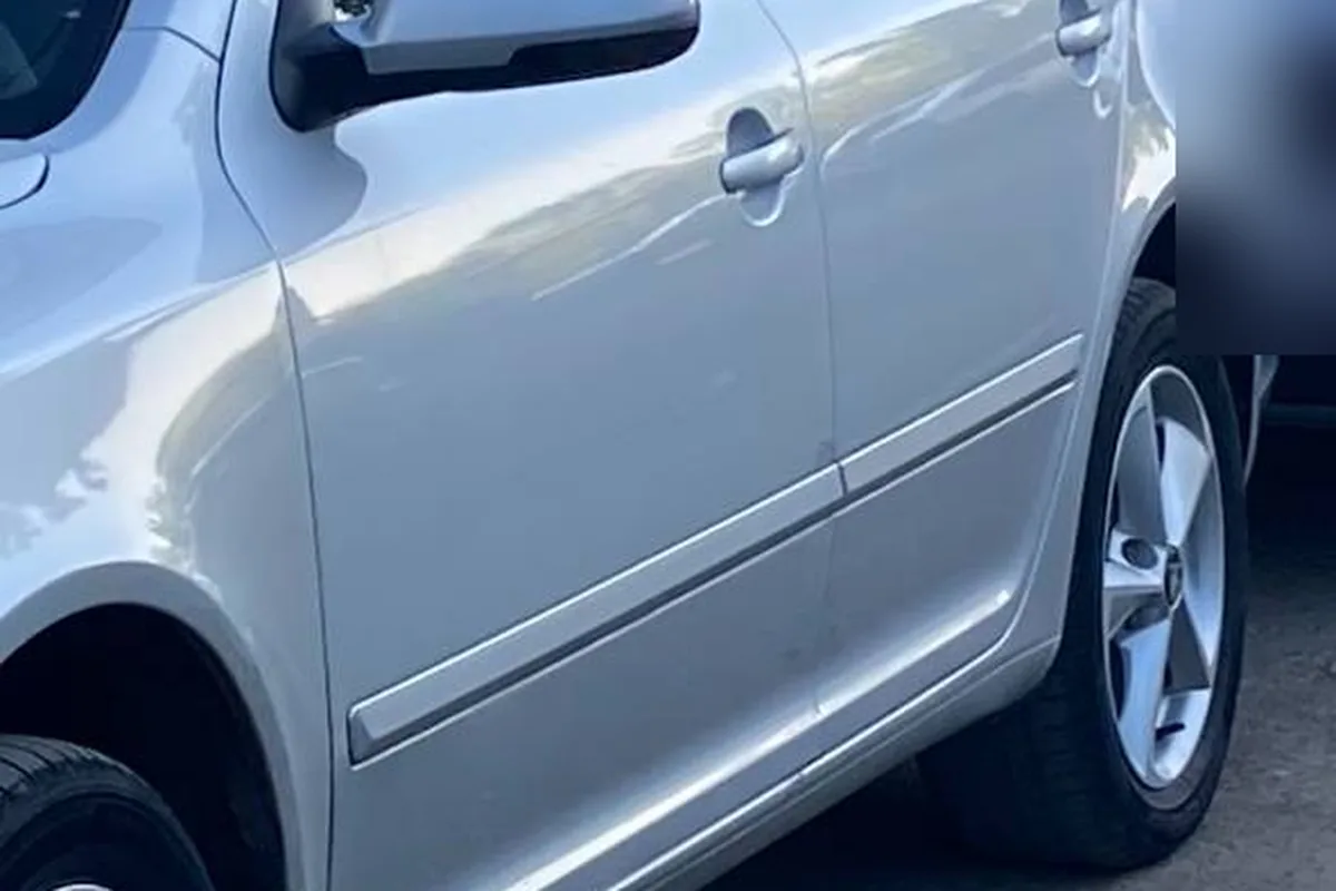 Боковые двери Skoda Octavia A5 без пластиковых накладок