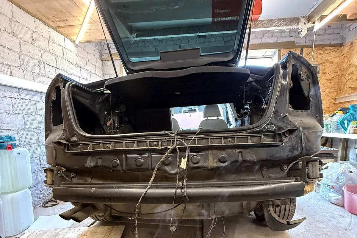 Проводка задней части Skoda Octavia A5 при ремонте