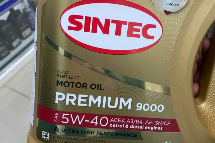 Канистра масла Sintec Premium 9000 5W-40 для Skoda Octavia A5 1.6 BSE