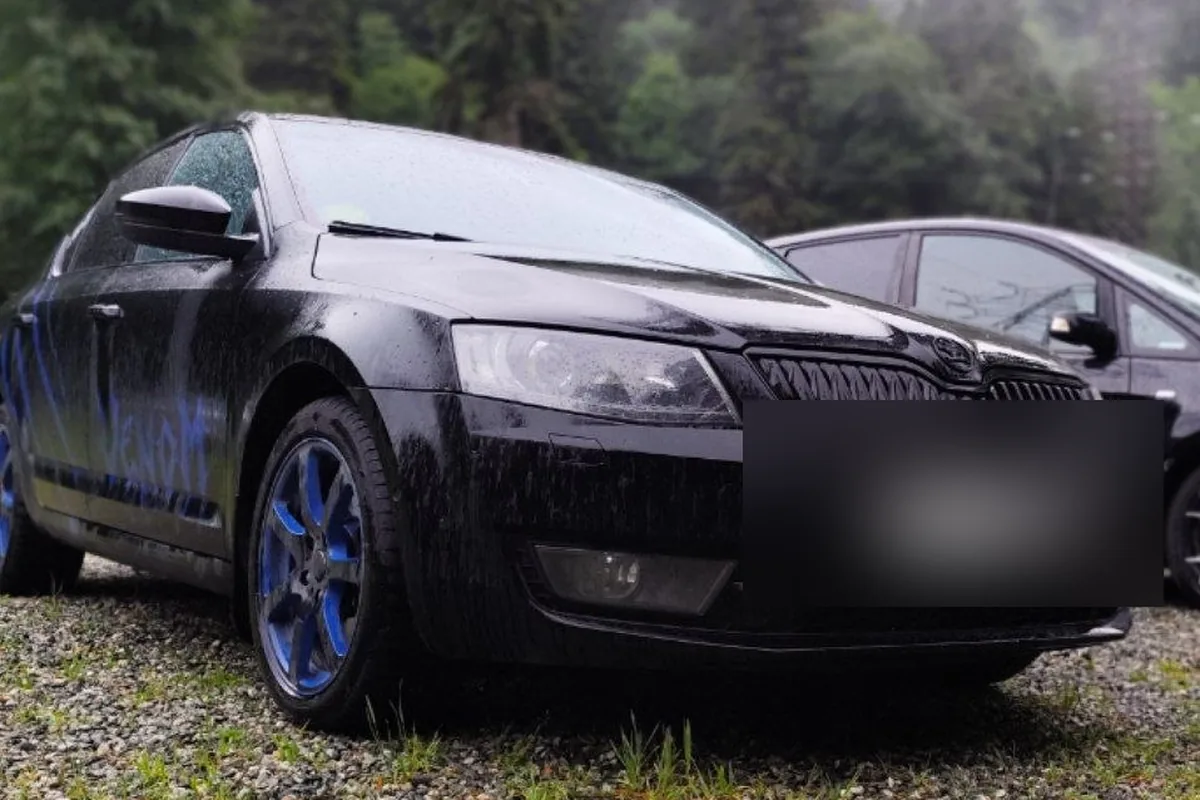 Чёрная Skoda Octavia A7 2013 года с пробегом 298 тысяч км