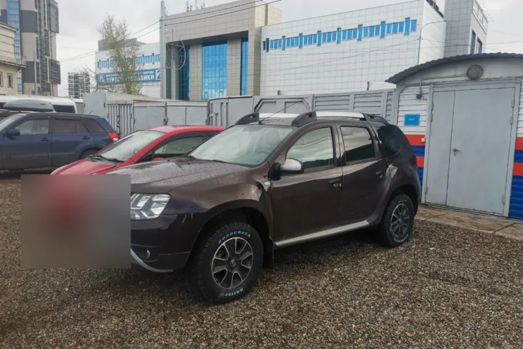 Renault Duster на шинах Roadcruza RA1100 225/70 R16