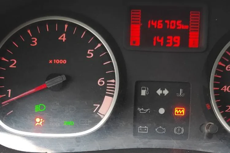 Лампы неисправности на приборке Renault Duster с пробегом 146 тысяч