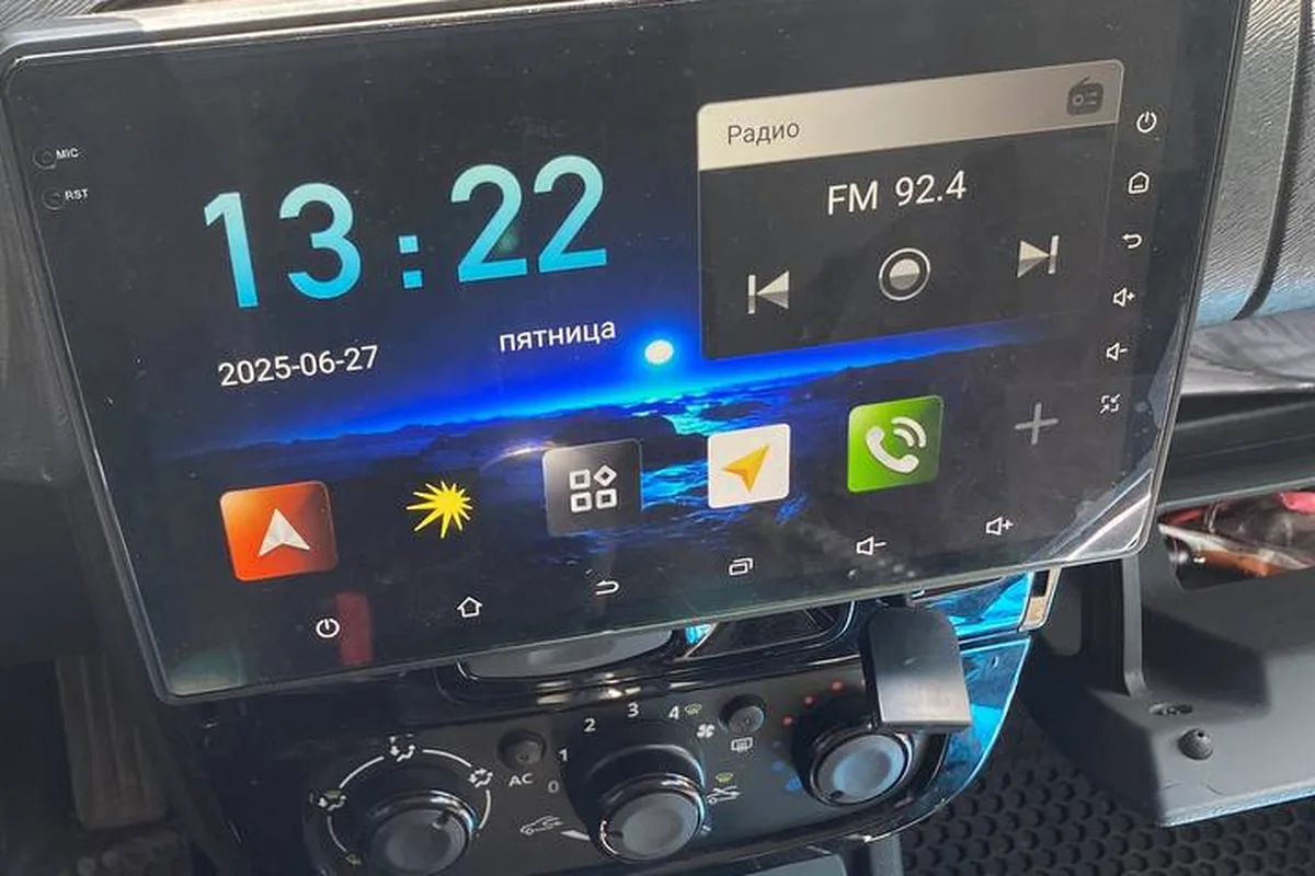 Android-магнитола 9 дюймов в Renault Duster первого поколения