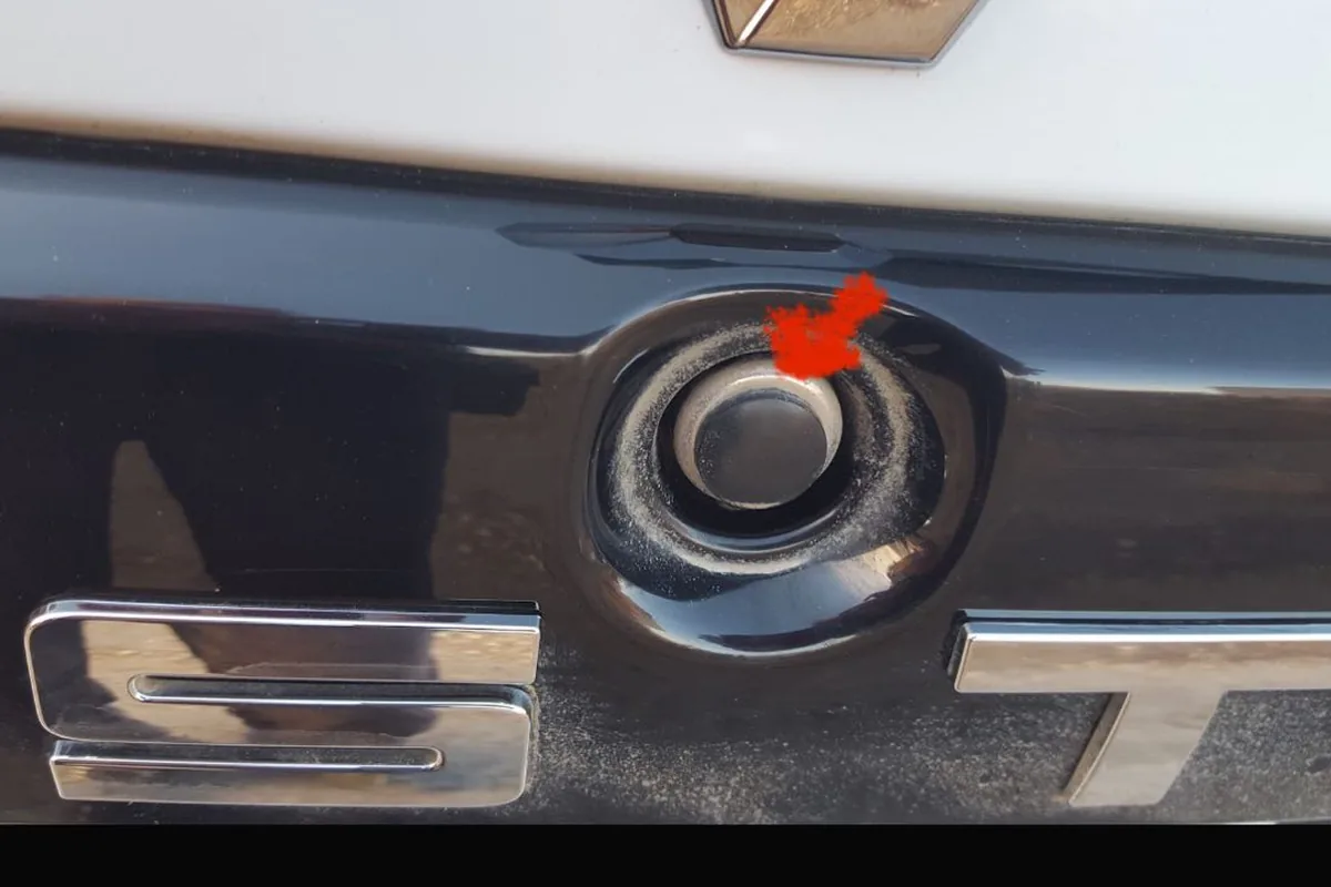 Кнопка замка багажника Renault Duster