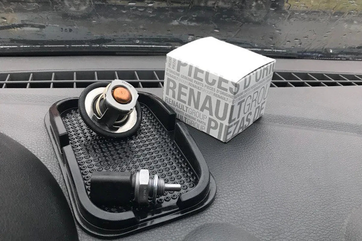 Оригинальный термостат Renault и датчик температуры для Logan 1 2007