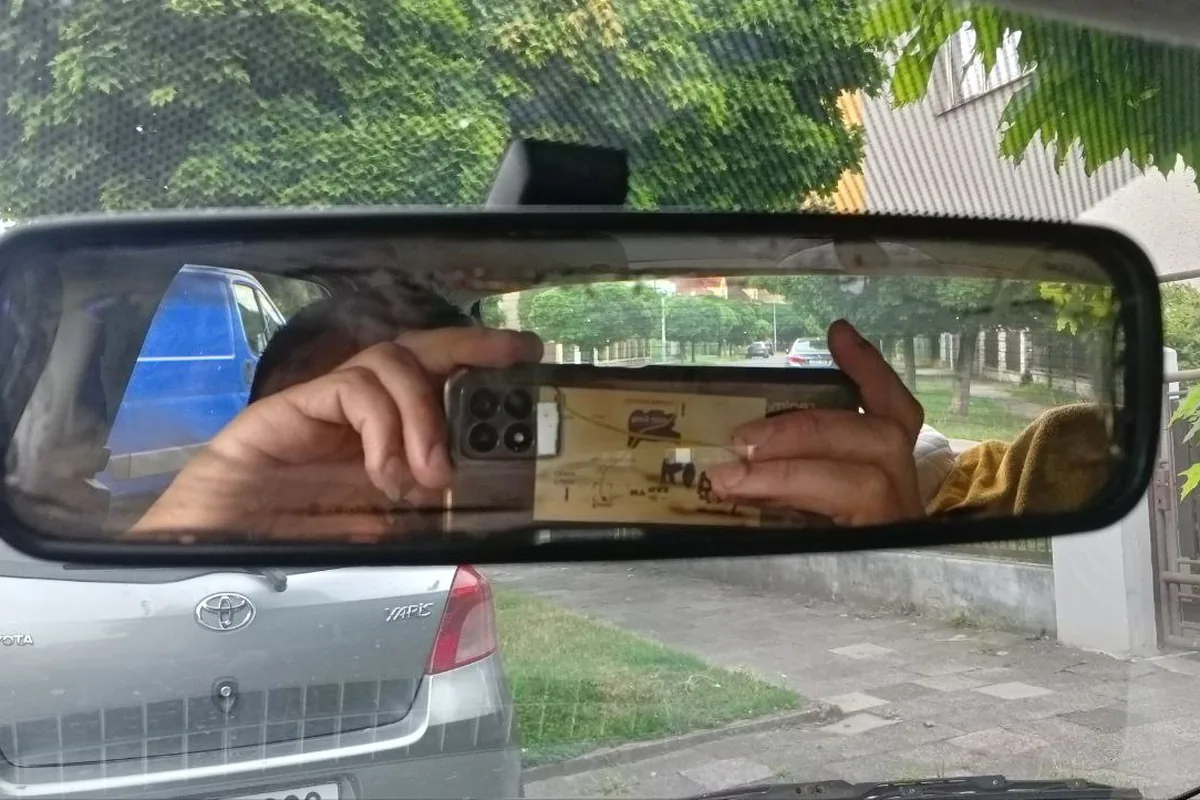 Салонное зеркало заднего вида Renault Logan 1