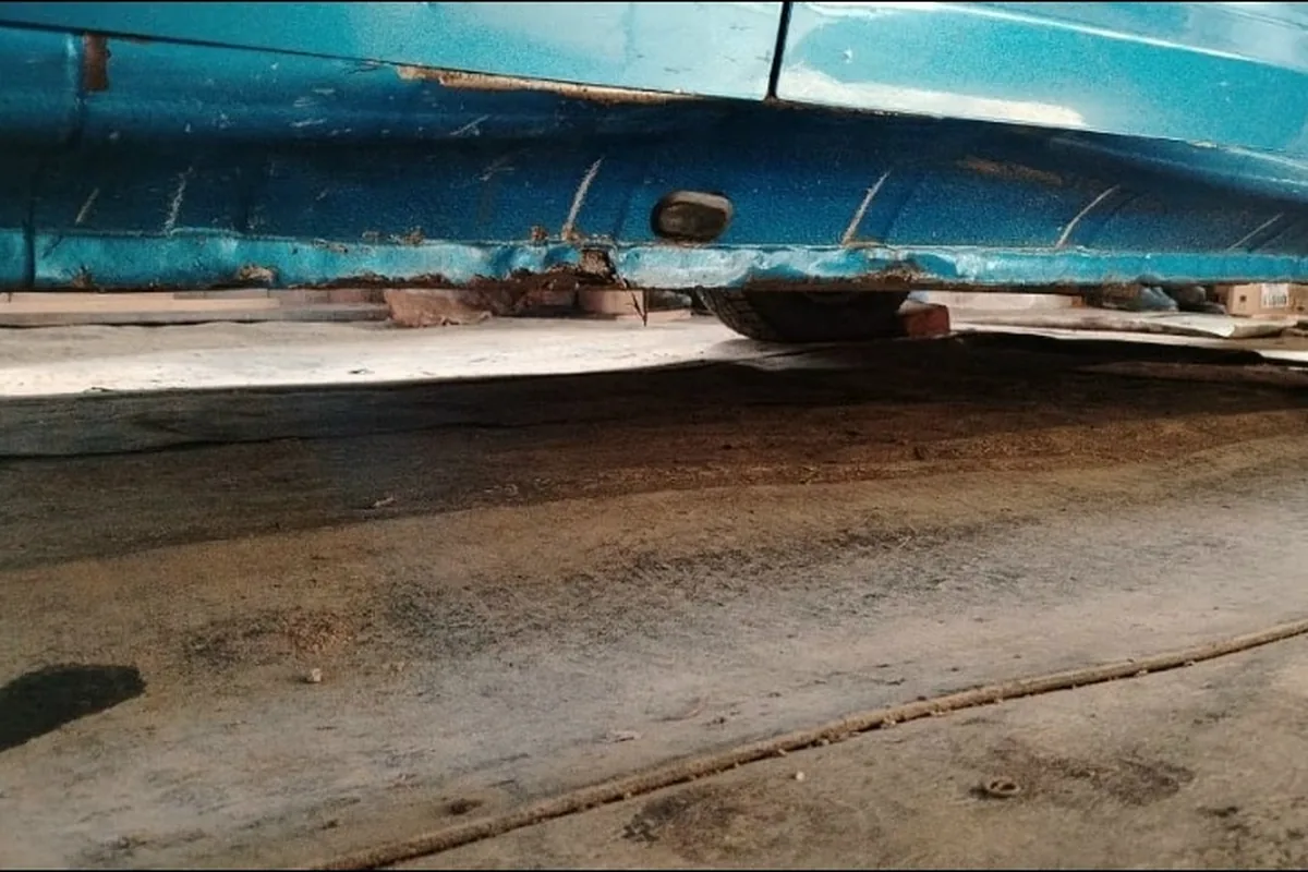 Замятый порог Renault Logan 2