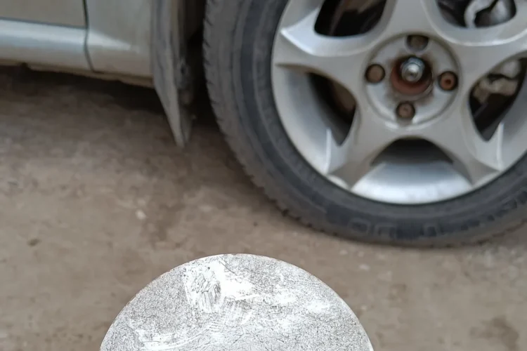 Колесо Renault Logan 2 на 14-дюймовом диске с колпаком
