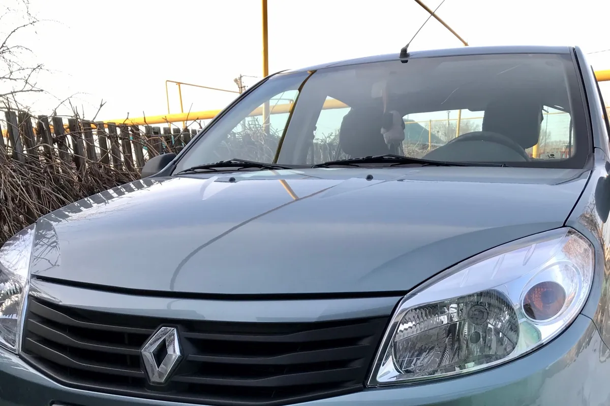 Щётки стеклоочистителя на Renault Sandero 1 2011 года