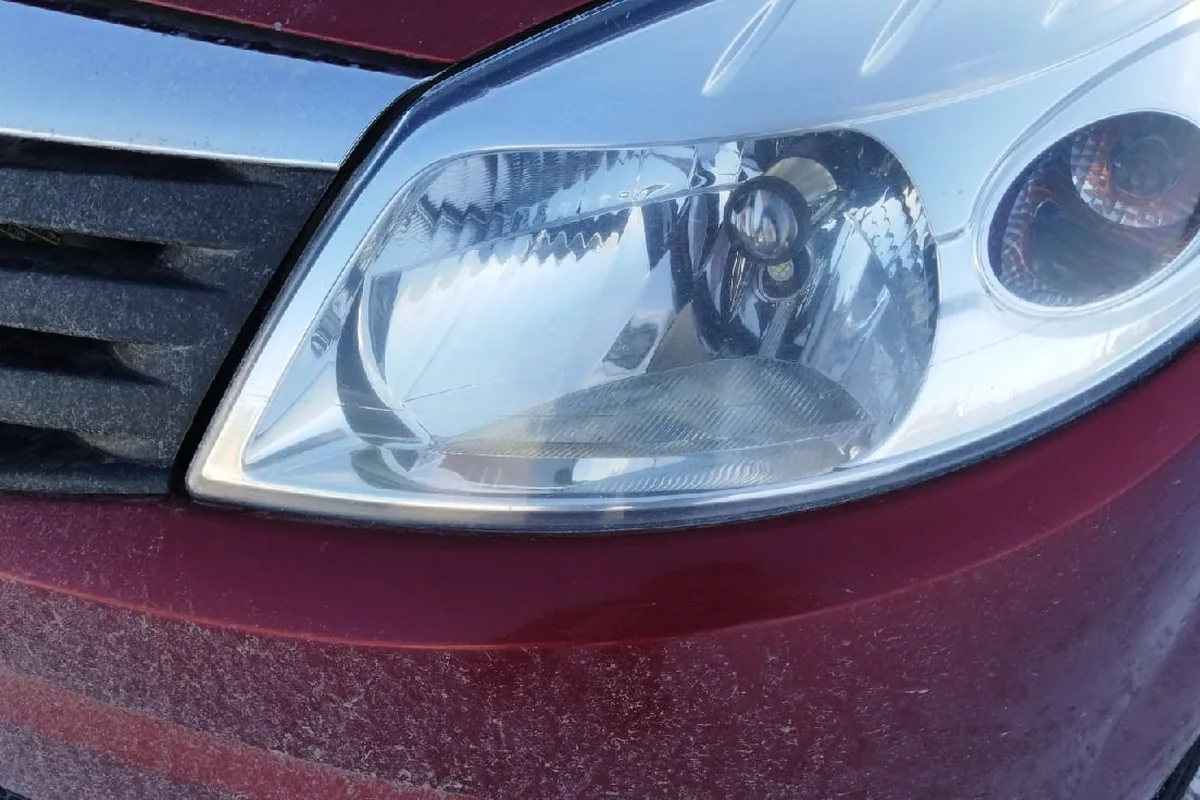 Фара Renault Sandero 1 со светодиодной линзой