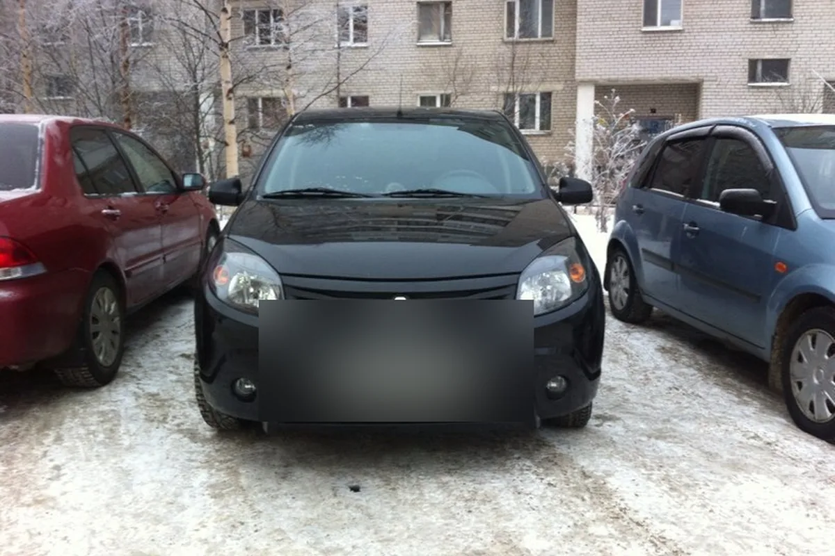 Renault Sandero 1 с фарами от Степвея