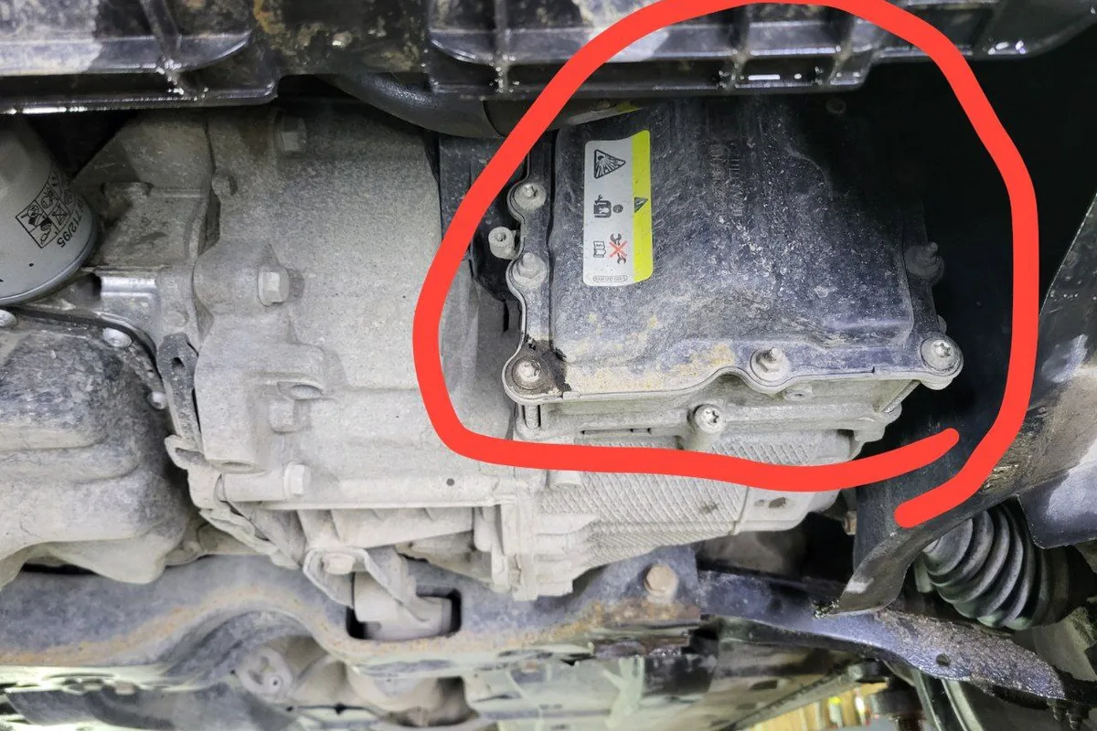 Блок мехатроника DSG снизу под Volkswagen Polo