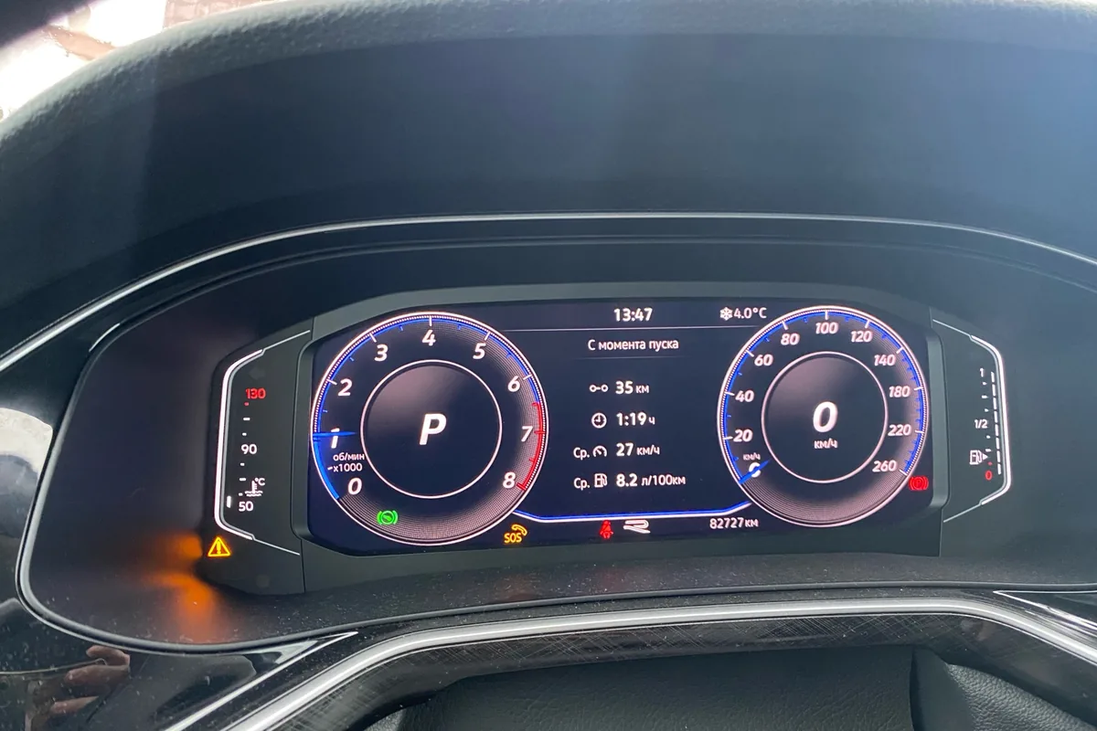 Приборная панель Volkswagen Polo лифтбек 2020 года