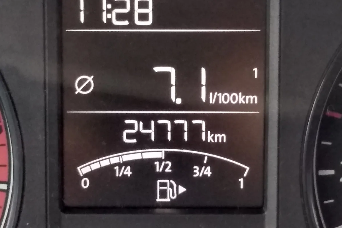 Бортовой компьютер Volkswagen Polo седан: средний расход 7,1 л