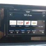 Магнитола Поло лифтбек: штатные 6,5 и 8 дюймов, CarPlay и Android Auto, глюки, задние динамики и замена на Android