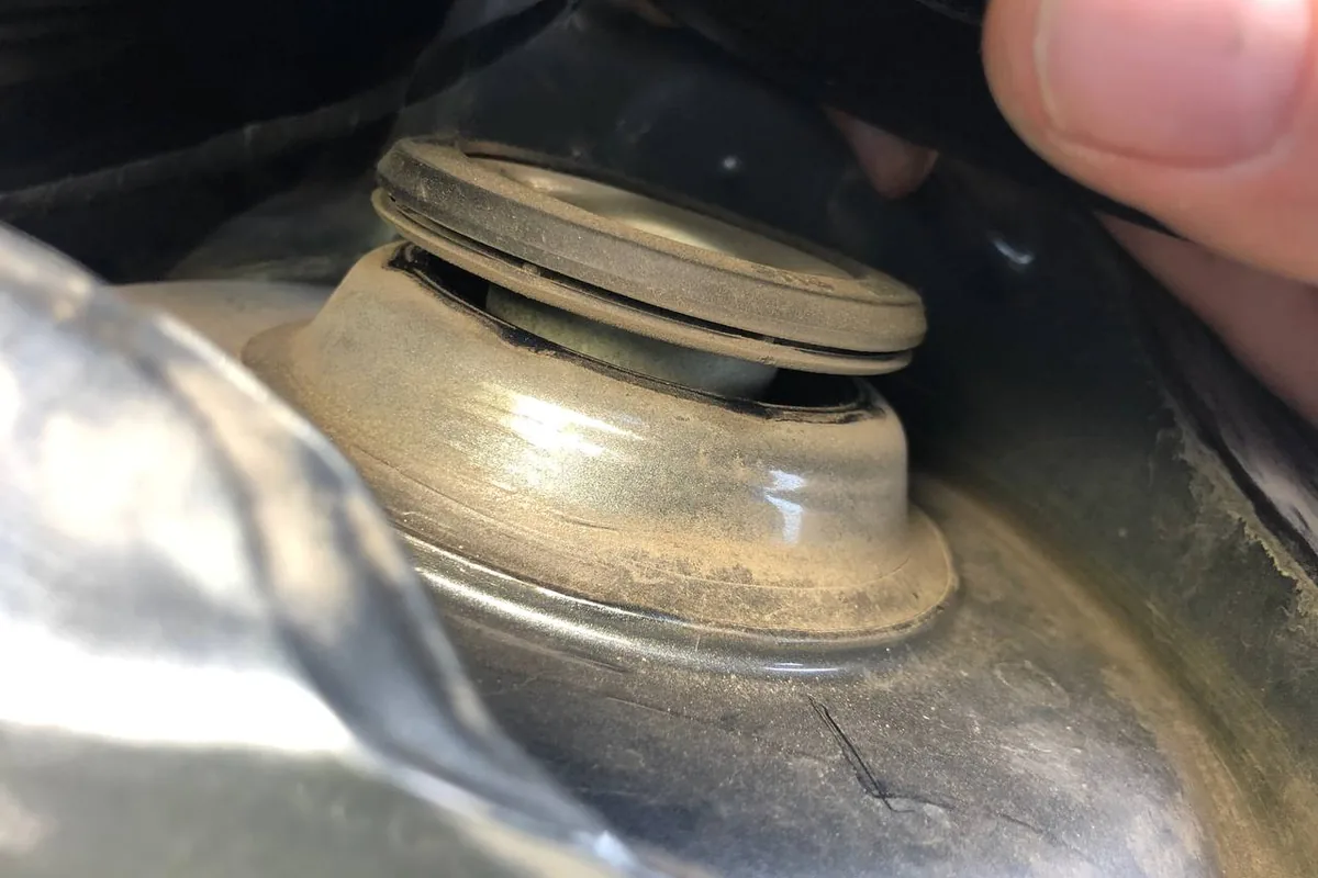Опора переднего амортизатора Volkswagen Polo лифтбек