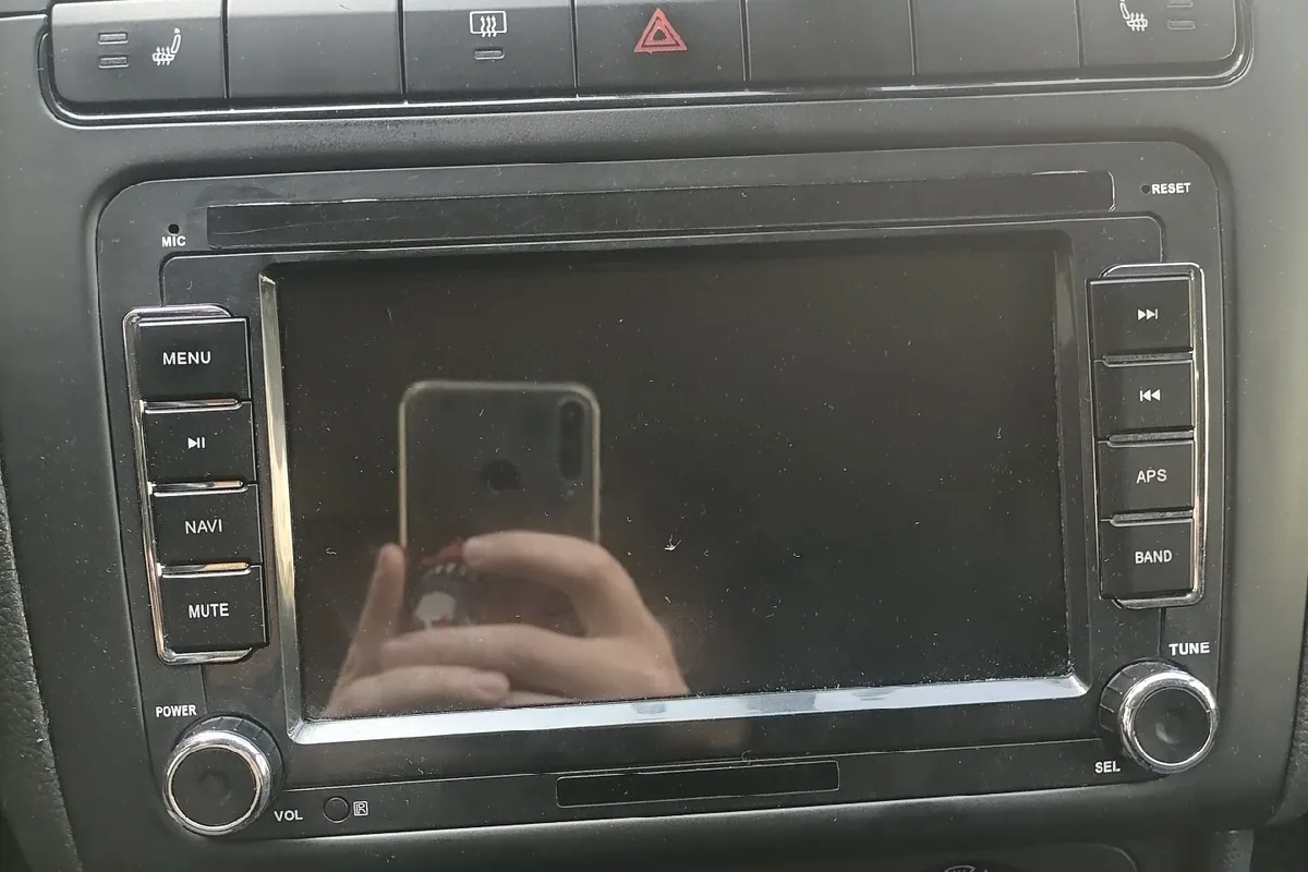 Магнитола на Android в Volkswagen Polo седан 2015 года