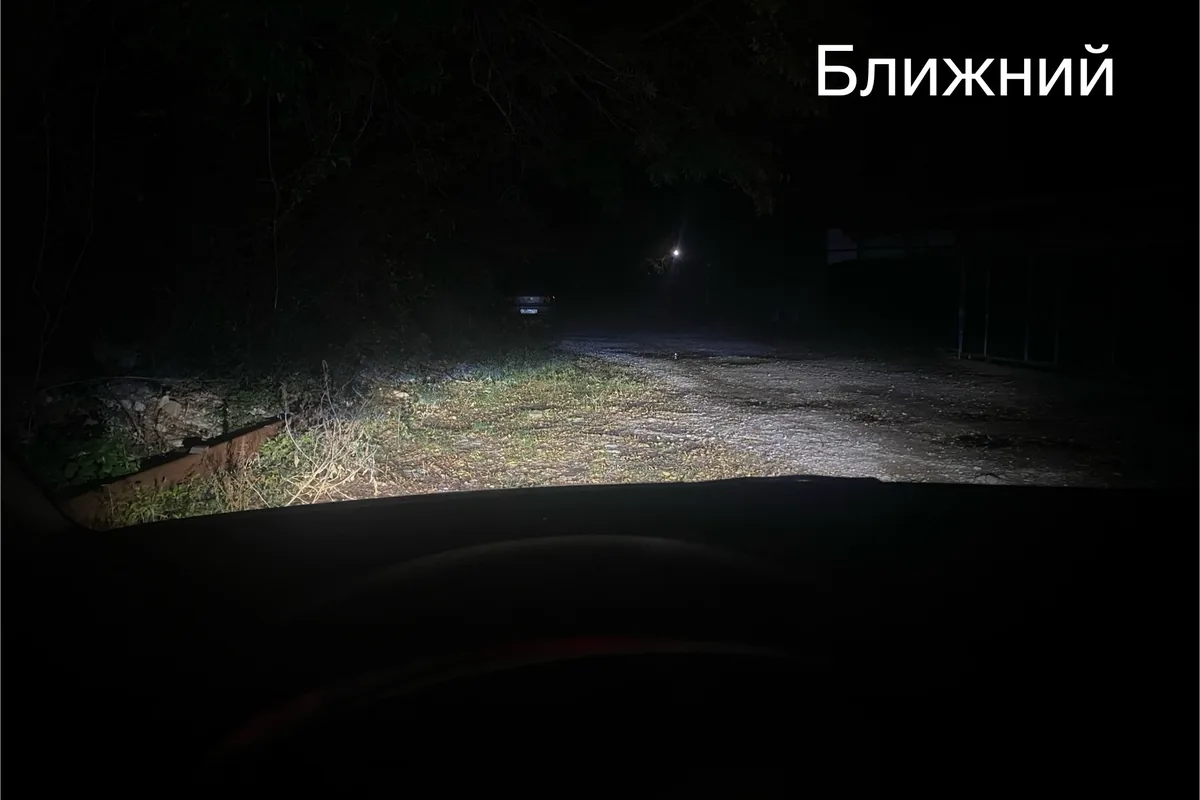 Свет линзованных противотуманок Volkswagen Polo вместе с ближним