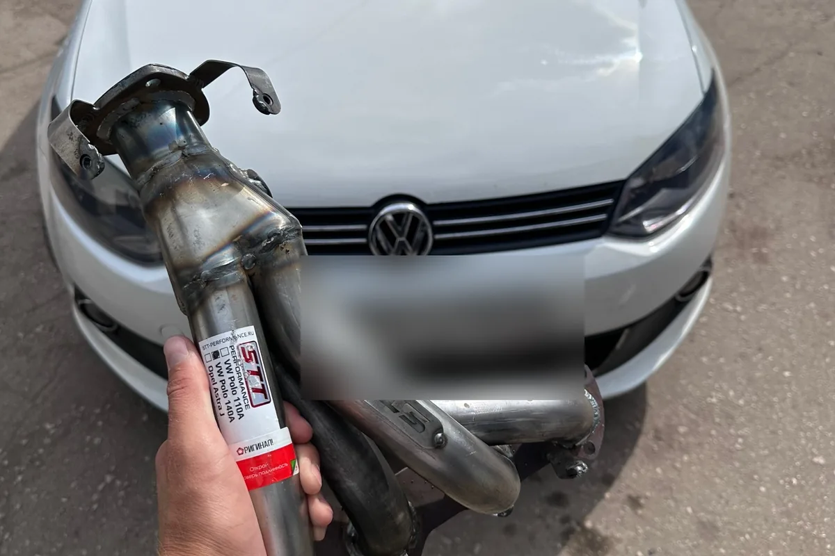 Выпускной коллектор 4-2-1 STT перед Volkswagen Polo седан