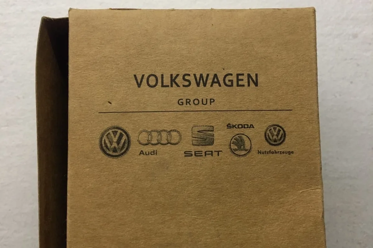 Коробка фильтра VW Group без наклейки подлинности