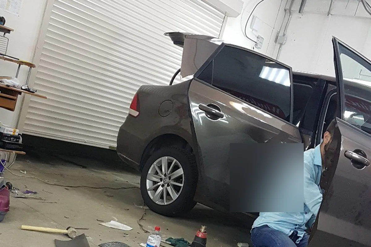 Замена штатной акустики Volkswagen Polo седан в мастерской