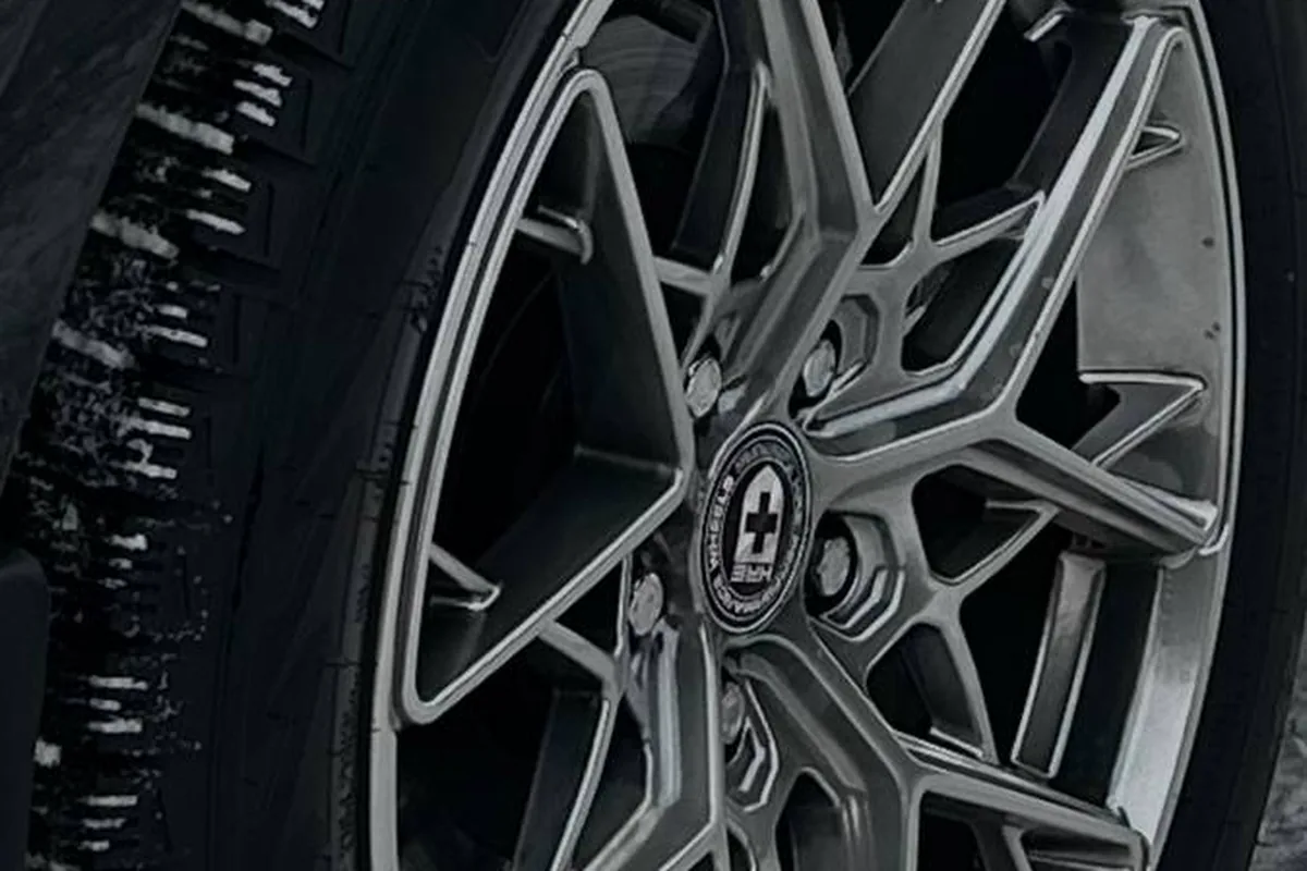 Зимняя шипованная 215/55 R17